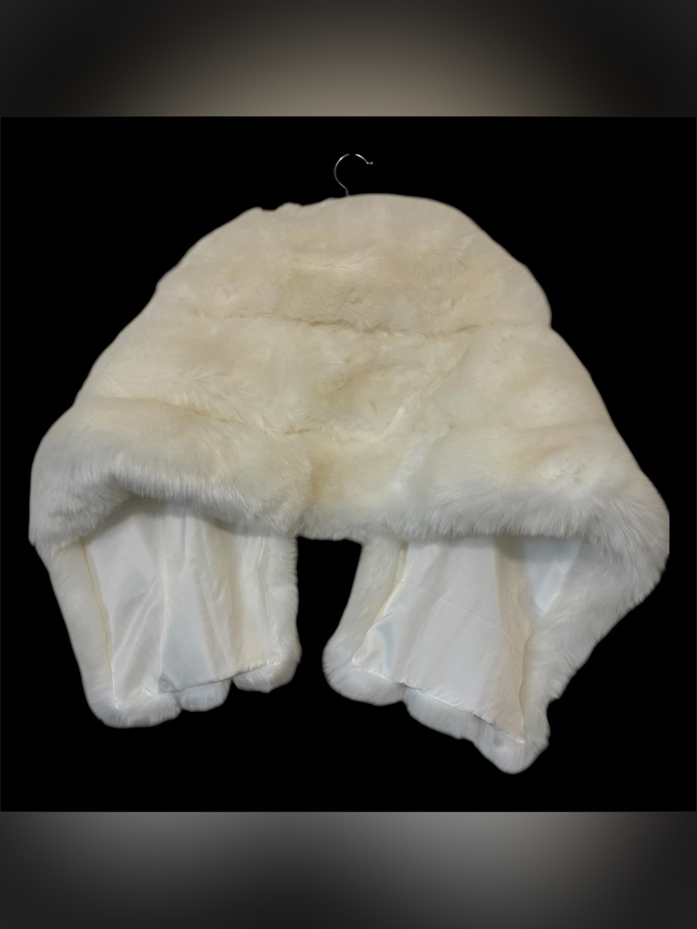 Omen Ivory Faux Fur Shawl Wrap - Unbranded Elegant Evening Wrap - Picture 2 of 7